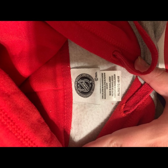 Pull over Montreal Canadiens hoodie - Picture 3 of 4